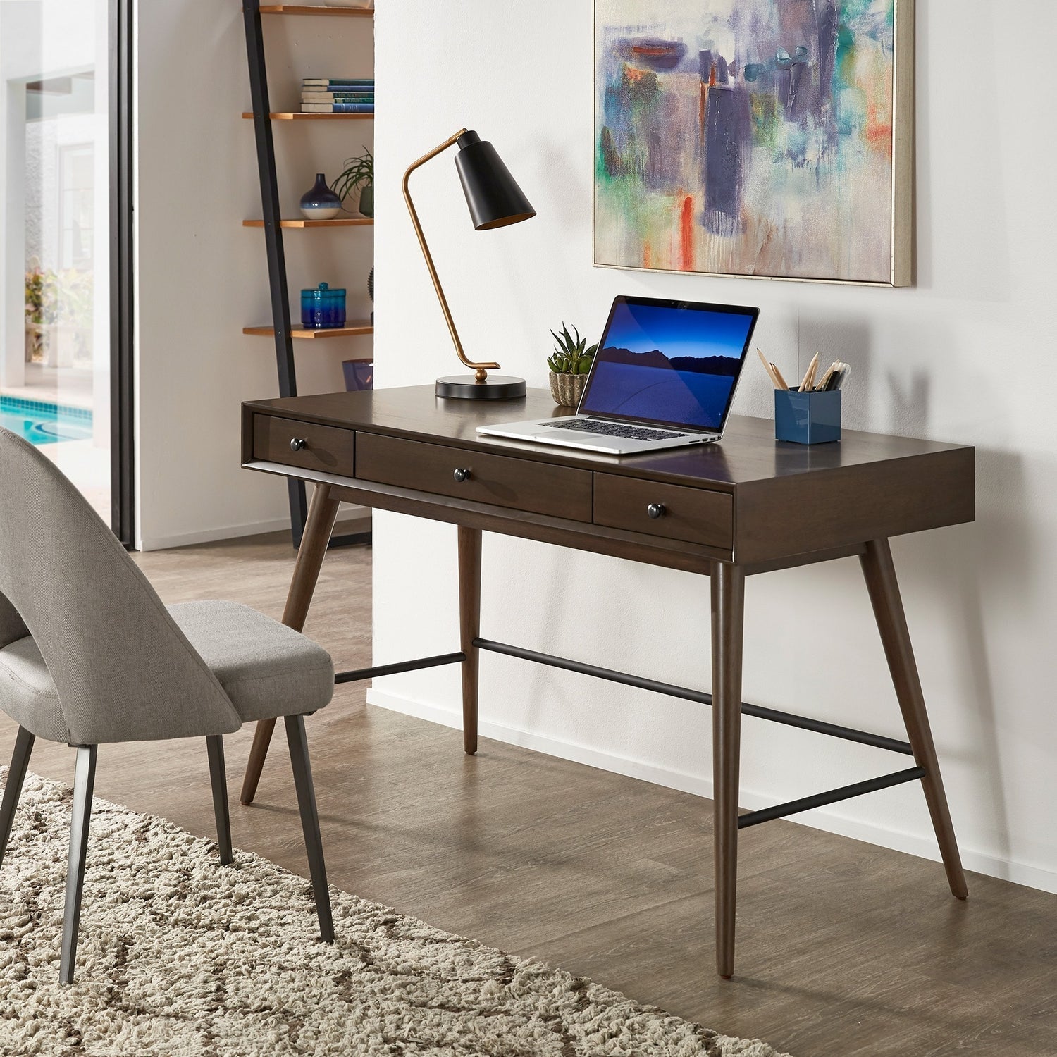 Aksel Study Table