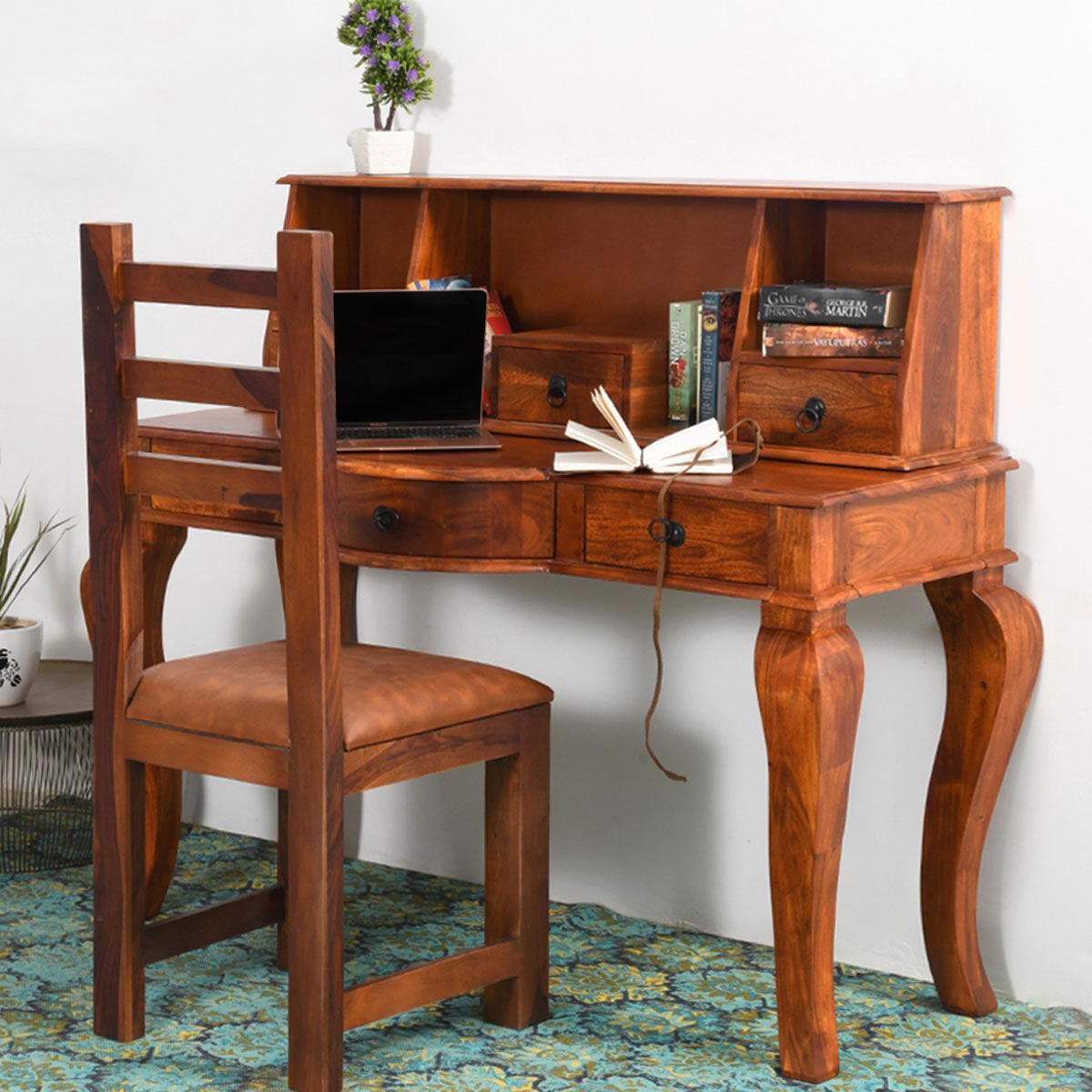 Aristocrat Study Table