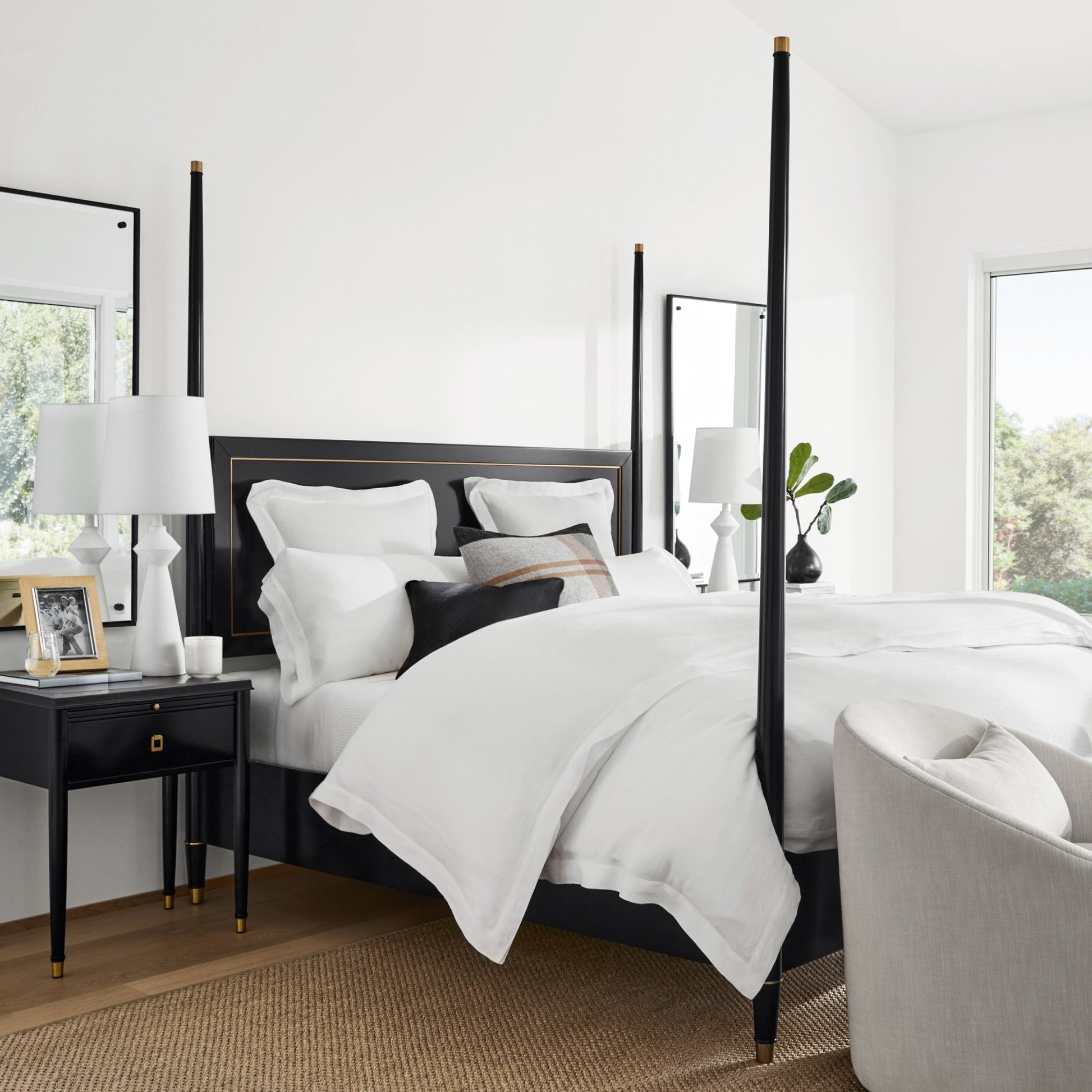 Caption Poster Bed
