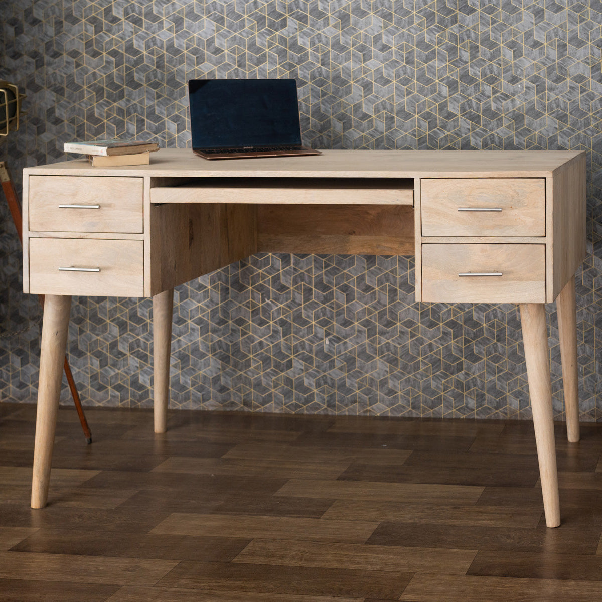 Ciara Study Table
