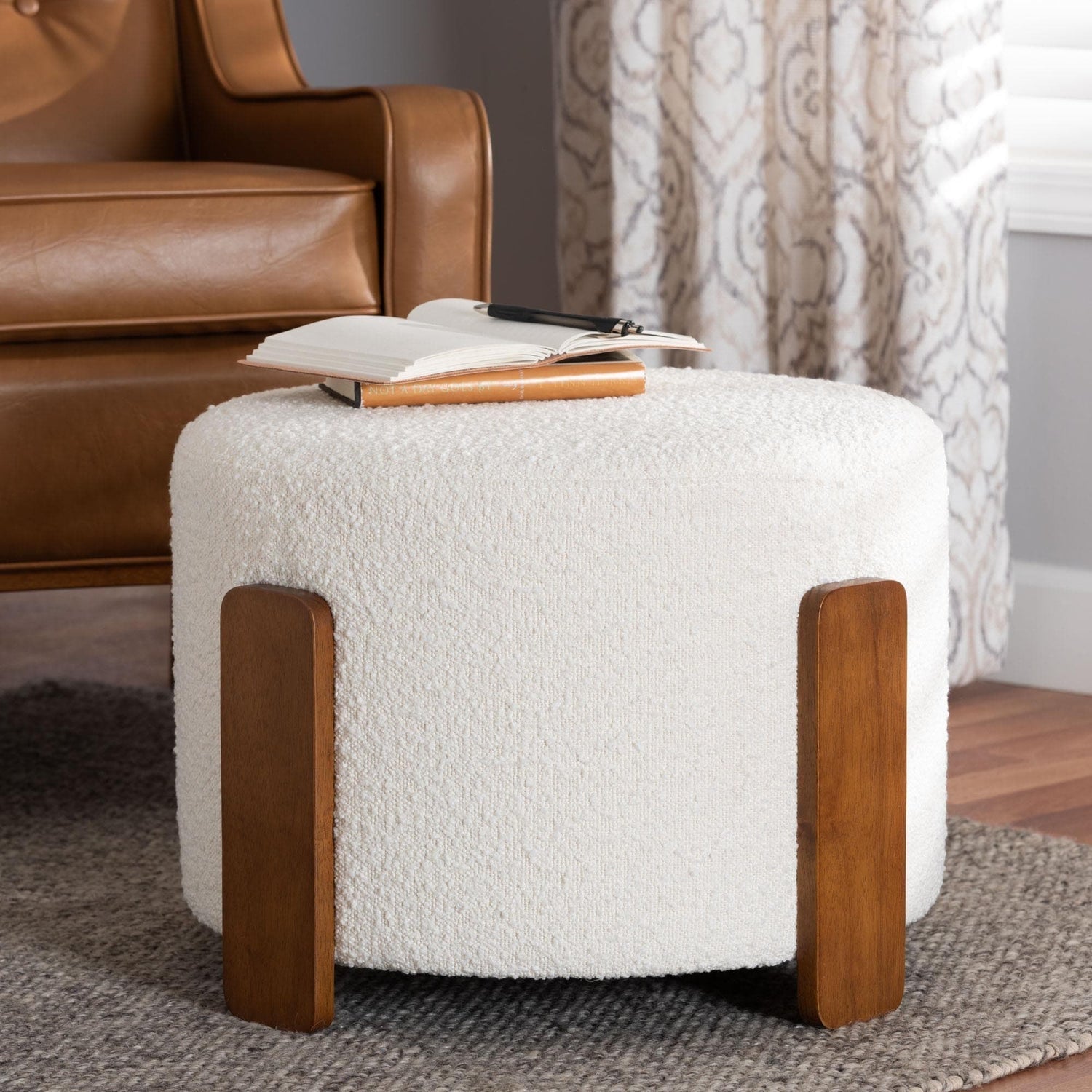 Finlay Ottoman