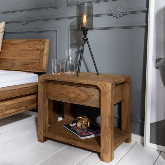 Louis Bedside