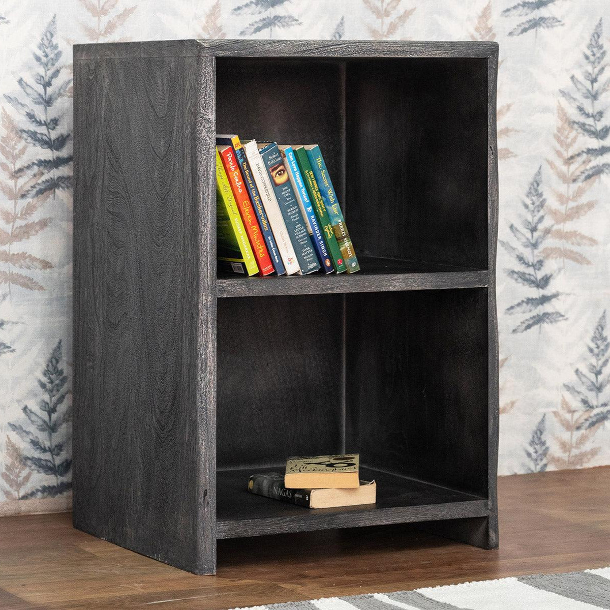 Melyn Bedside