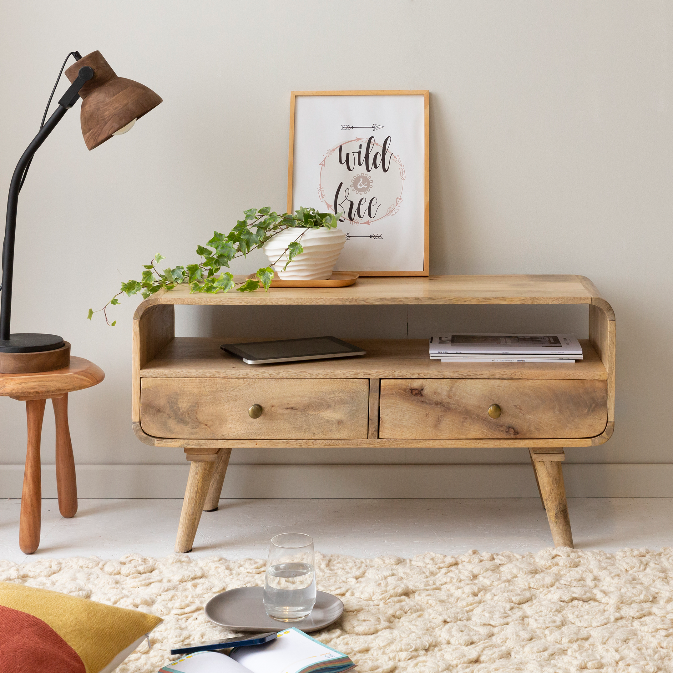 Moeva TV Unit